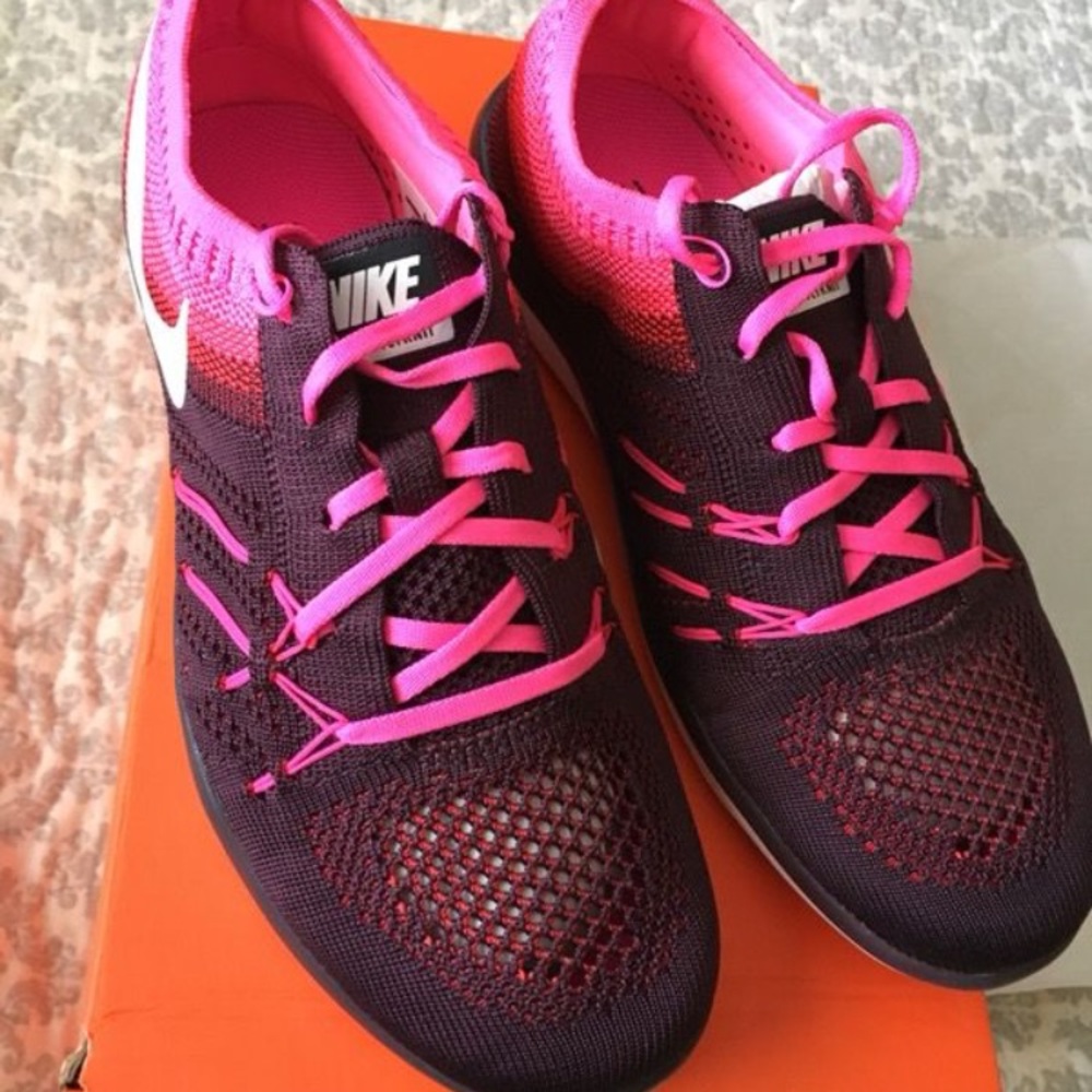 Women’s Nike shoes